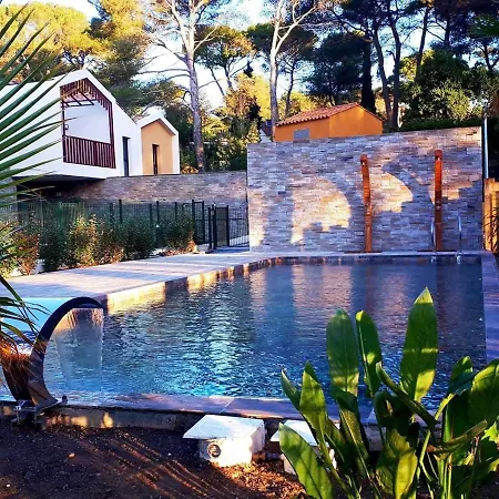 De Standing Pour 4 Pers Avec Jardin Et Piscine A 500m De La - Fr-1-726-21 Apartment *